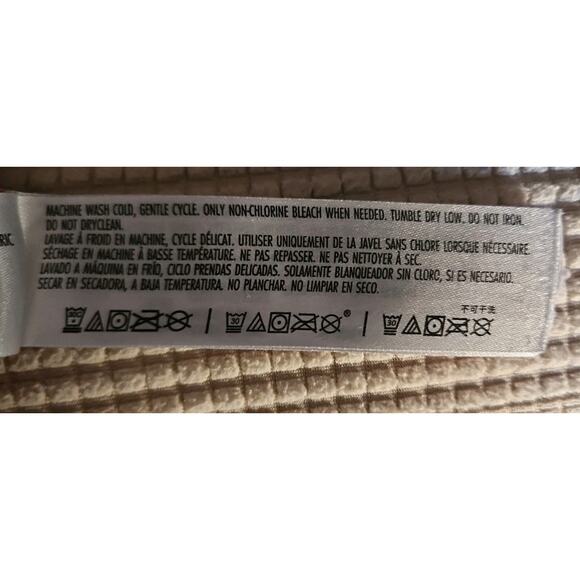 Cruella DeVille Women's M/L Nightgown From The Disney Store - Picture 8 of 8